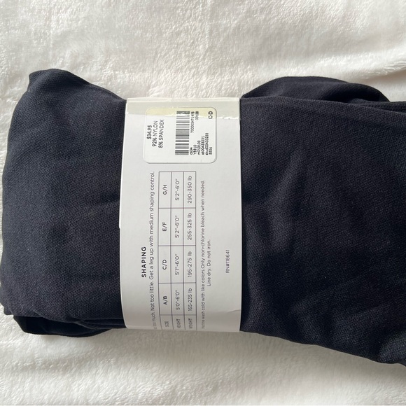 Ultra High Waisted Shaping Leggings - Picture 2 of 4